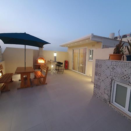 B&S Accommodation Penthouse 602 Hal Ghaxiak Esterno foto