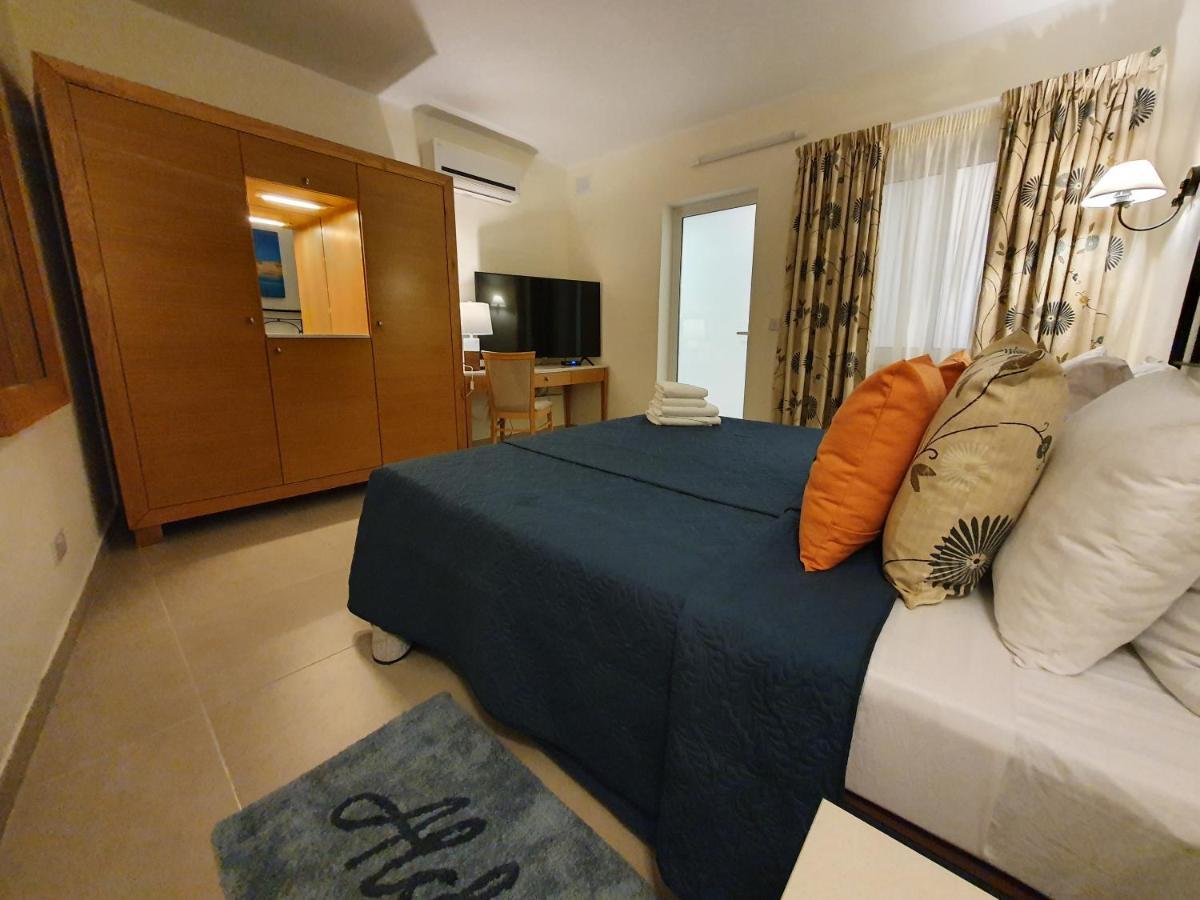B&S Accommodation Penthouse 602 Hal Ghaxiak Esterno foto